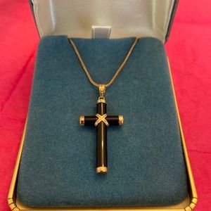 14k yellow gold necklace with black onyx and gold cross. Very elegant. 3.6 grams